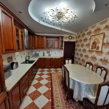 2-к кв. Московская область, Наро-Фоминск ул. Войкова, 1 (82.7 м)