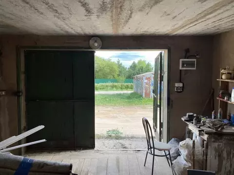 Гараж в Калужская область, Малоярославец ул. Российских Газовиков, 1 ...