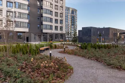 2-к кв. Тюменская область, Тюмень ул. Братьев Бондаревых, 5 (78.7 м)