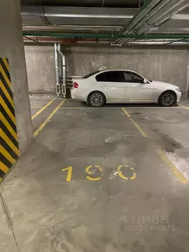 Гараж в Санкт-Петербург пос. Парголово, ул. Федора Абрамова, 8 (13 м)