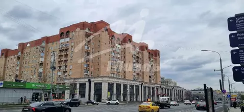 Продается 3-комнатная квартира