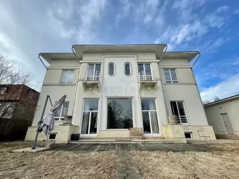 Дом в Московская область, Одинцовский городской округ, д. Лызлово 40 ...