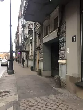 Торговая площадь в Санкт-Петербург Каменноостровский просп., 43 (30 м)