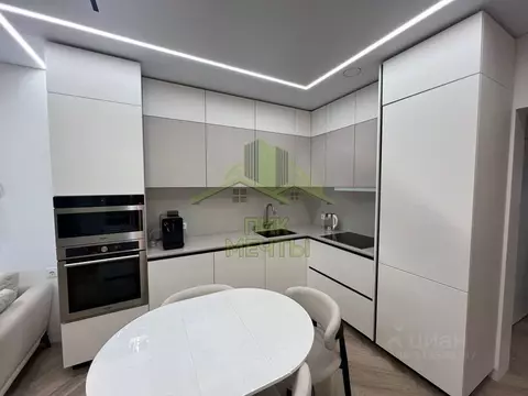 2-к кв. Бурятия, Улан-Удэ просп. 50 лет Октября, 2/1 (68.2 м)