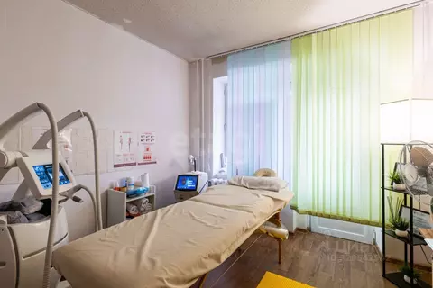 Офис в Санкт-Петербург просп. Луначарского, 72к1 (181 м)