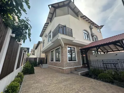 Коттедж в Краснодарский край, Геленджик ул. Рыбникова, 50к1 (170 м)