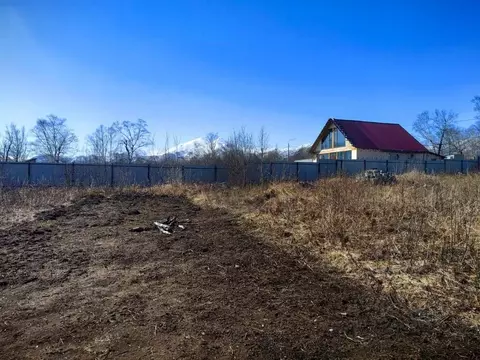 Участок в Камчатский край, Елизовский район, Вулканный рп ул. Звездная ...