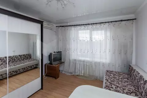 Студия Тюменская область, Тюмень Холодильная ул., 40 (12.8 м)