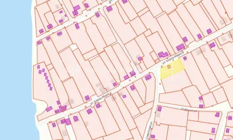 Участок в Томская область, Кожевниковский район, с. Киреевск ул. Карла ...