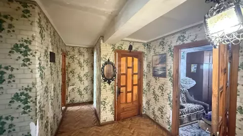 3-к кв. Крым, Симферополь ул. Совхозная (65.2 м)