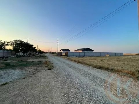 Участок в Крым, Сакский район, Суворовское с/пос, с. Великое ул. ...