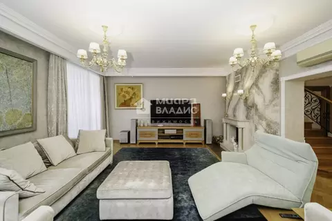 Таунхаус в Омская область, Омск Старгород мкр, ул. Нагибина, 3 (458 м)