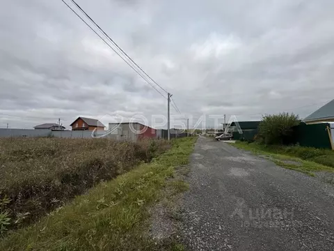 Участок в Тюменская область, Тюменский муниципальный округ, д. Ушакова ...