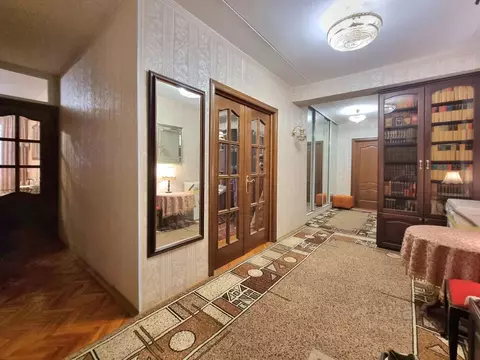 3-к кв. Москва ул. Маршала Малиновского, 8 (72.0 м)