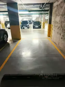 Гараж в Санкт-Петербург Фарфоровская ул., 3к1 (14 м)