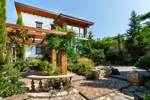 Дом в Севастополь ул. Меньшикова, 32 (187 м)