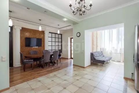 5-к кв. Брянская область, Брянск ул. Вали Сафроновой, 62 (163.5 м)