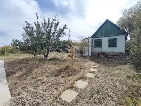 Дом в Волгоградская область, Волгоград Дружба СНТ, ул. Имени ...