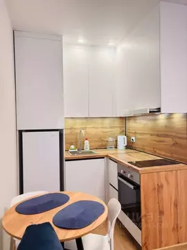 1-к кв. Тюменская область, Тюмень ул. Фармана Салманова, 21 (38.0 м)