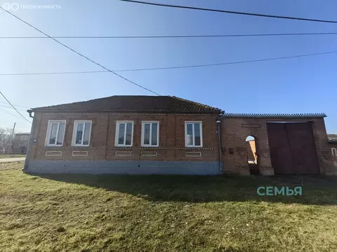 Дом в село Эльхотово, улица Мира, 221 (169.4 м)