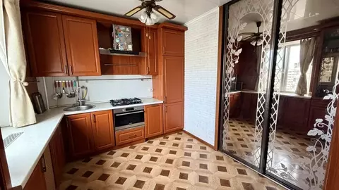 3-к кв. Белгородская область, Белгород ул. 5 Августа, 13в (83.0 м)