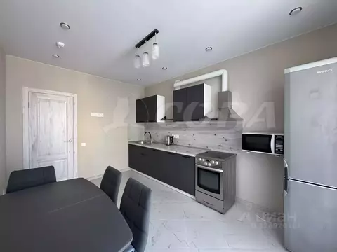 2-к кв. Тюменская область, Тюмень ул. Ветеранов Труда, 9Ак4 (61.9 м)