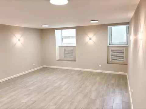 Офис в Москва ул. Плющиха, 42 (25 м)