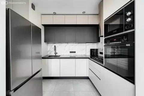 3-комнатная квартира: посёлок Нагорное, Липкинское шоссе, 12 (100 м)