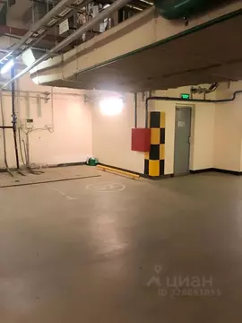 Гараж в Москва ул. Усачева, 2С3 (11 м)