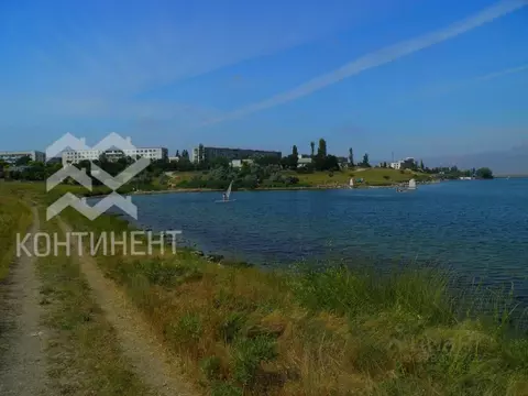 Участок в Крым, Евпатория городской округ, Новоозерное пгт  (6.0 сот.)