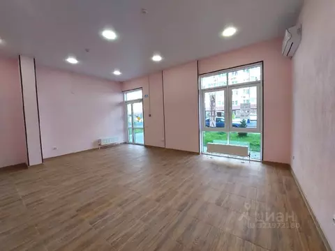 Помещение свободного назначения в Краснодарский край, Краснодар ул. ...