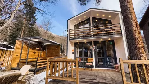 Дом в Карачаево-Черкесия, Зеленчукский район, с. Архыз ул. Лесная, 40 ...