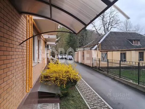 Помещение свободного назначения в Краснодарский край, Горячий Ключ ул. ...