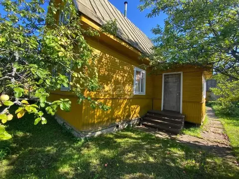 Дом в Ленинградская область, Волховский район, Кисельнинское с/пос, ...