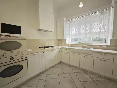 Дом в Татарстан, Казань ул. Бердэмлек, 1 (300 м)
