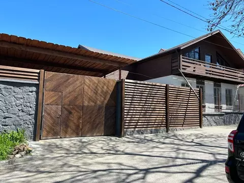 Дом в Ставропольский край, Кисловодск ул. Жуковского, 45 (120 м)