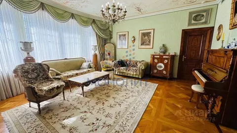 2-к кв. Москва 1-й Неопалимовский пер., 8 (111.8 м)