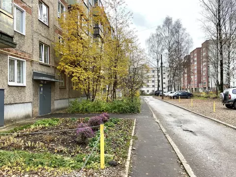 3-комнатная квартира: Киров, улица Сурикова, 22А (56.7 м)