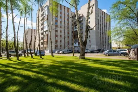 Студия Тюменская область, Тюмень ул. Республики, 246 (14.0 м)