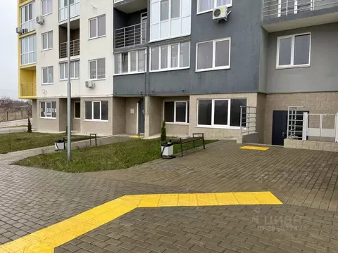 Торговая площадь в Крым, Симферопольский район, Молодежное пгт ул. ...