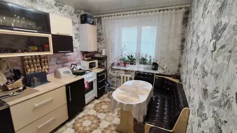 3-к кв. Вологодская область, Череповец Ленинградская ул., 50 (70.0 м)