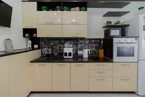 2-к кв. Тюменская область, Тюмень ул. Бориса Житкова, 10 (59.9 м)