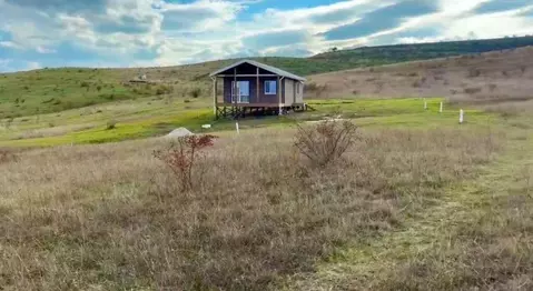 Участок в Крым, Симферопольский район, Чистенское с/пос, с. Камышинка  ...