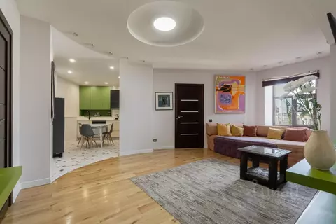 3-к кв. Санкт-Петербург Казанская ул., 45 (90.0 м)