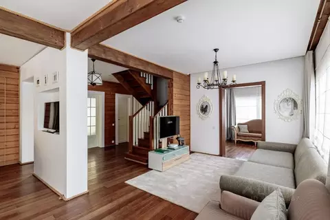 Дом в Московская область, Клин городской округ, Изумрудный Лес тер. 11 ...