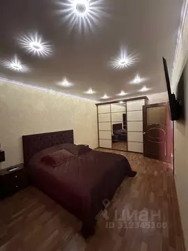 1-к кв. Курская область, Курск просп. Вячеслава Клыкова, 52 (37.0 м)