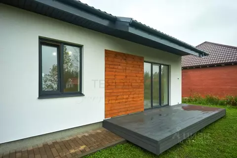 Дом в Ленинградская область, Ломоносовский район, Пениковское с/пос, ...