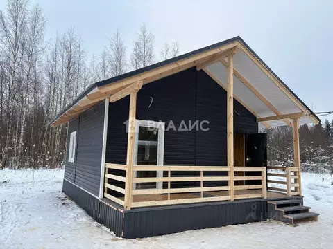 Дом в Ленинградская область, Волховский район, Иссадское с/пос, ...