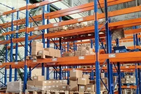 Склад (1059 м)