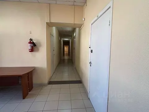 Склад в Санкт-Петербург Уральская ул., 19к8 (56 м)